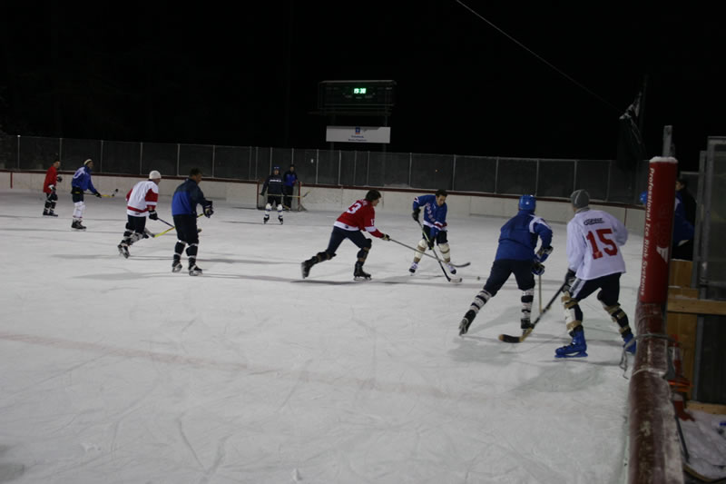 gal/Eishockeyspiel in Toblach/2008-02-02 SVR Eishockey 062.jpg